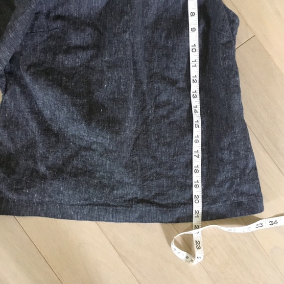 Banana Republic grey chambray top - Picture 4 of 9